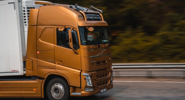 Truck Driver Jobs in Canada 2026 – Salary & License Guide